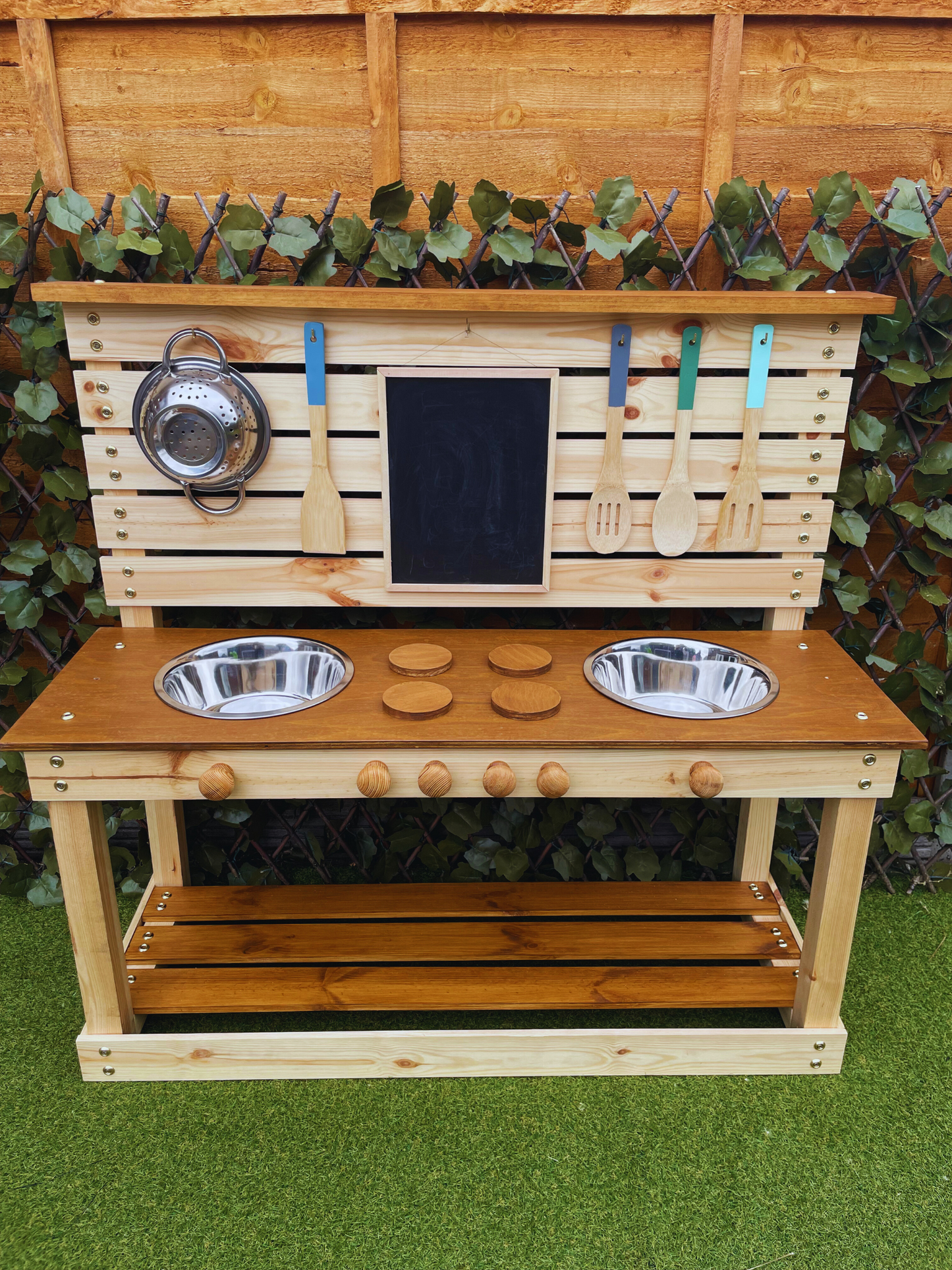 Large Handmade Wooden Mud Kitchen, 2 Bowls, 4 Center Hobs & Dials + Utensils & Accessories